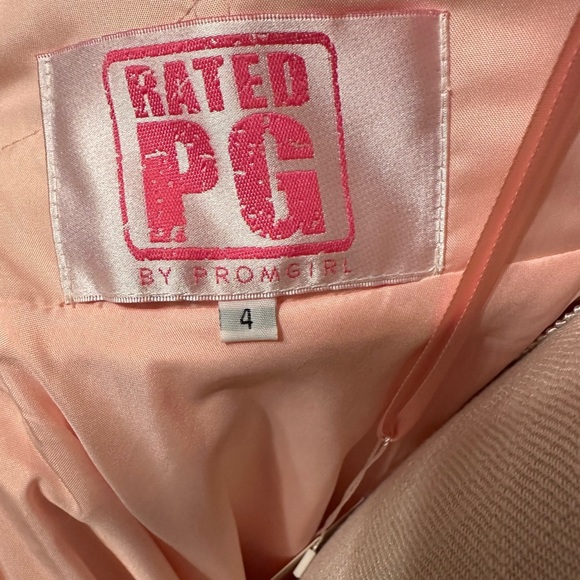 Pink Prom - Picture 4 of 4